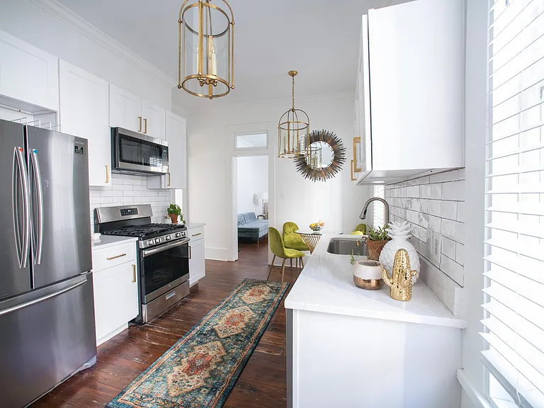 2210 Bull St — Photo 2