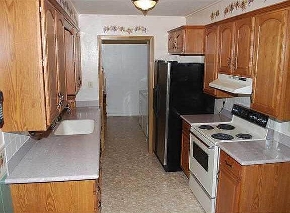 3rd image of 1510 Canterbury St