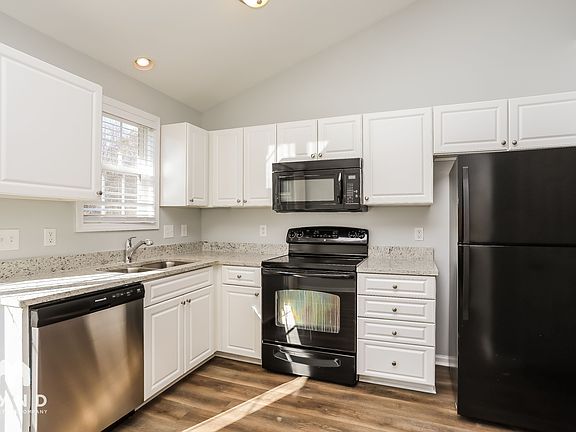 4th image of 1256 Sweetgrass St