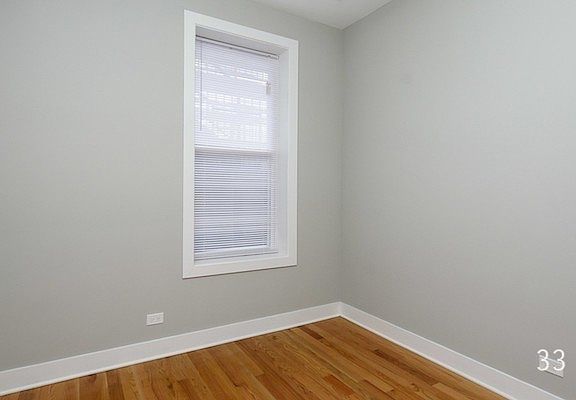 5th image of 2127 W Chicago Ave #3R
