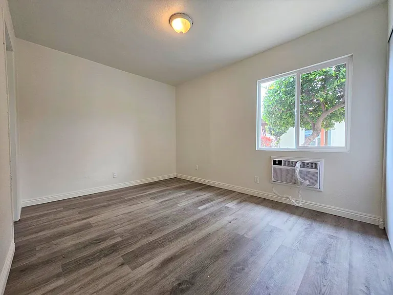 2713 N Central Ave #2715 — Photo 9