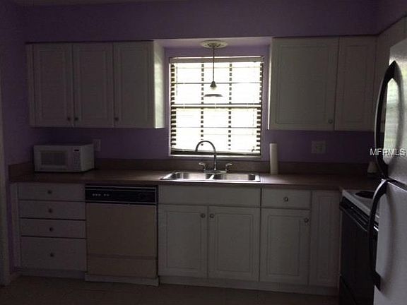 4th image of 108 N Bloxam Ave