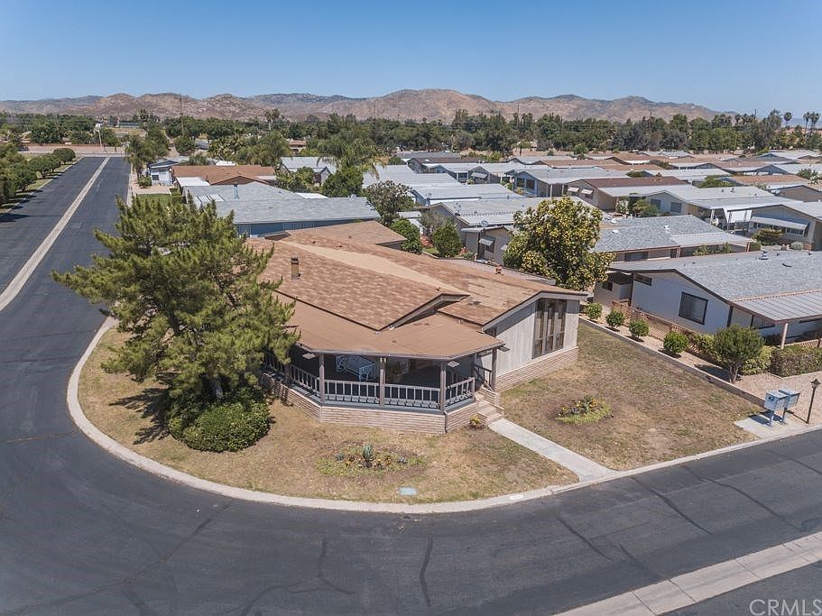 1st image of 1300 W Menlo Ave Space 171