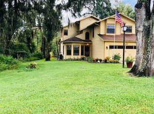 207 SE 5th Ave, Lutz, FL 33549