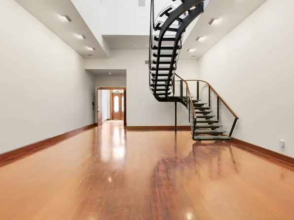 247 Central Park West image 24 of 29