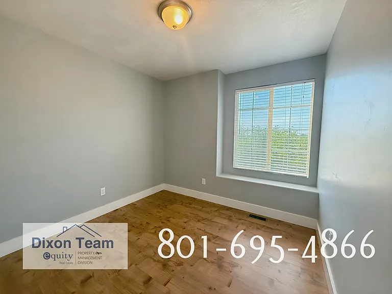 1318 E 3075 N — Photo 11