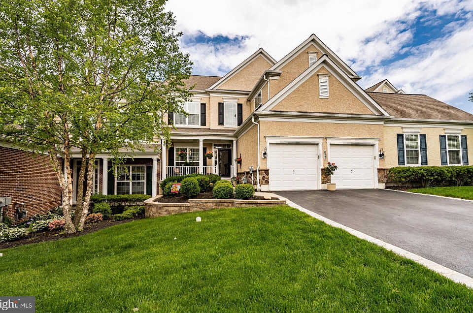 1st image of 345 S Caldwell Cir