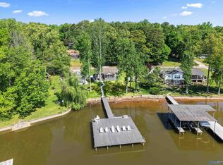 290 Elk River Shores Dr, Rogersville, AL 35652