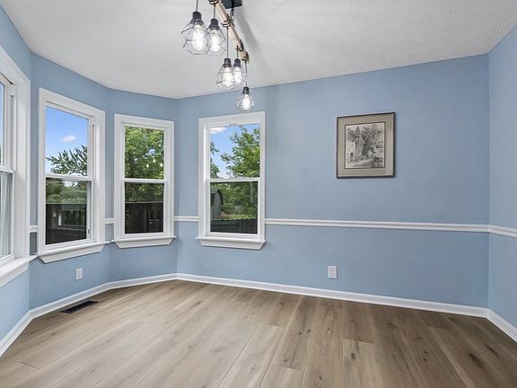 5th image of 4824 Peppertree Dr