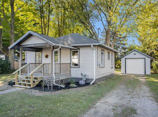 314 N Douglas Ave, Three Rivers, MI 49093