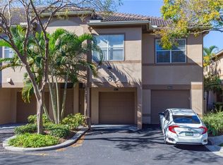 867 Normandy Trace Rd, Tampa, FL 33602