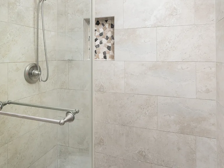 333 Melrose Dr #22D — Photo 22