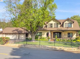 1002 El Curtola Blvd, Walnut Creek, CA