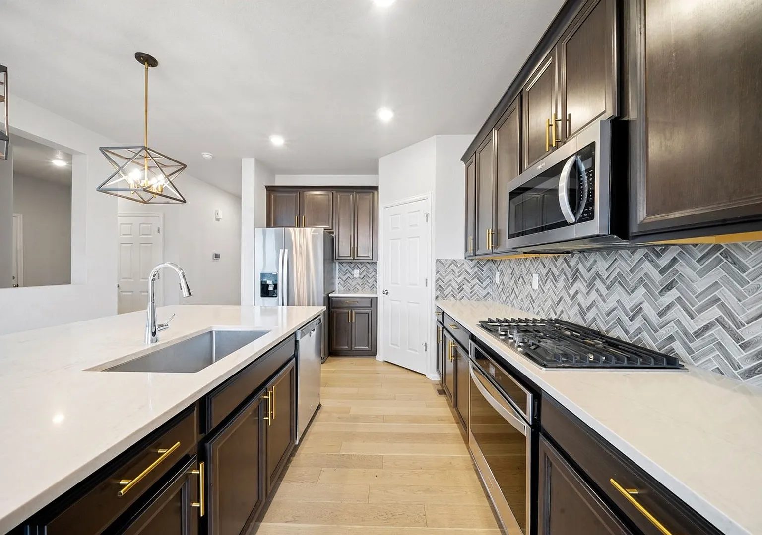 Spacious 3BR House in Castle Rock — Photo 3
