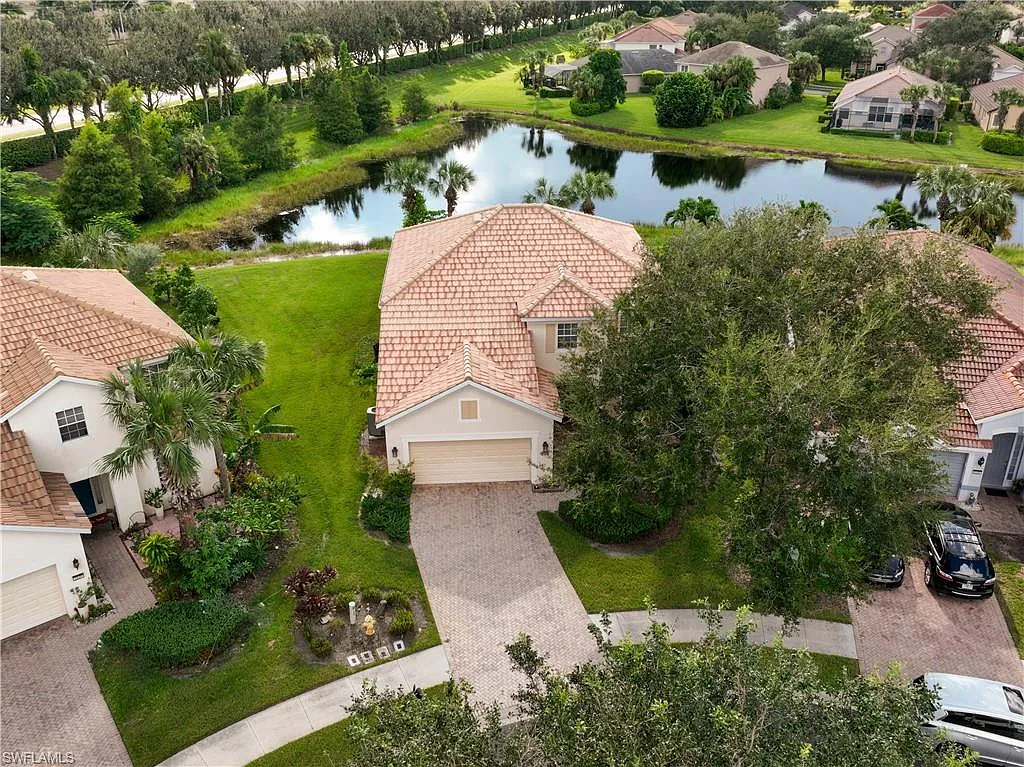4 bed, 2.5 bath, 2748 sqft, $3,750 — Photo 3