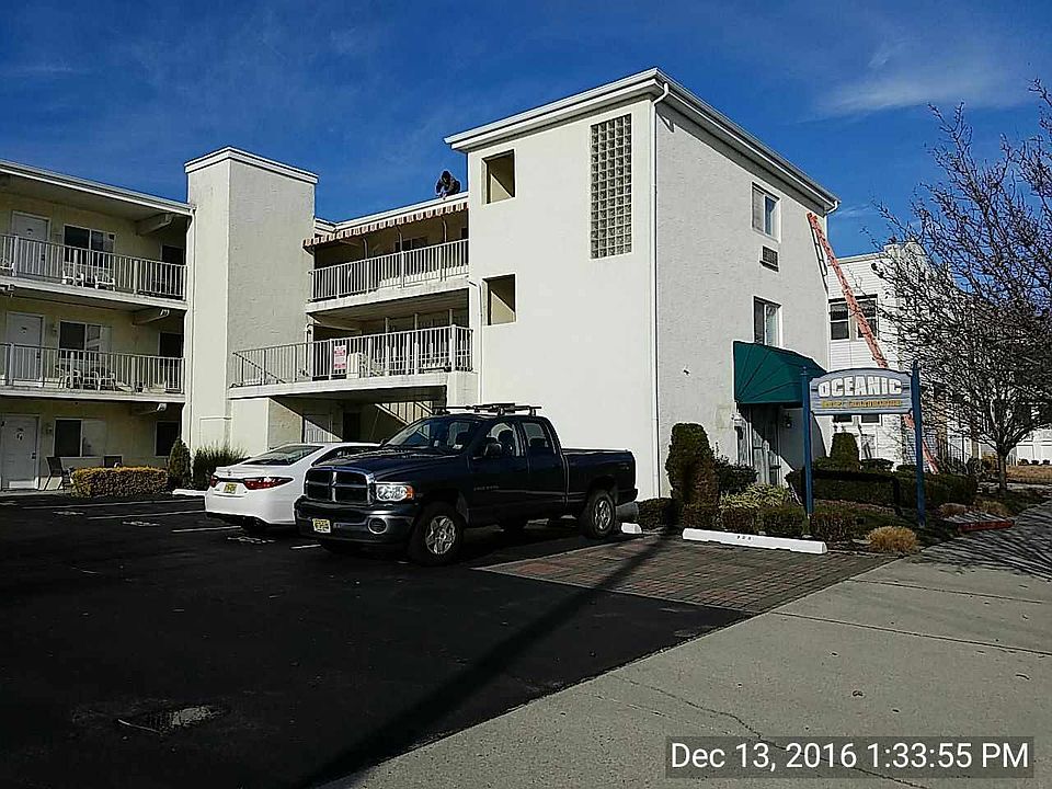 1st image of 1110 Wesley Ave #201