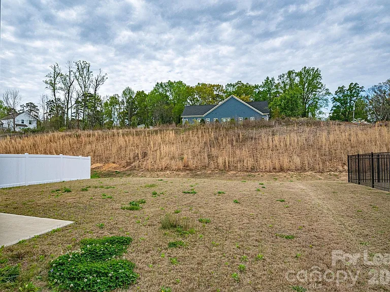1004 Davis Hills Dr — Photo 20