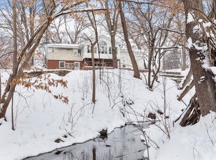 910 88th Ave NW, Coon Rapids, MN 55433