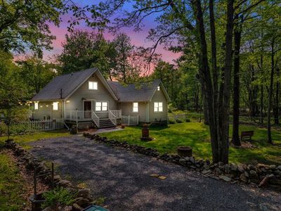 3137 Fern Rd, Pocono Summit, PA, 18346