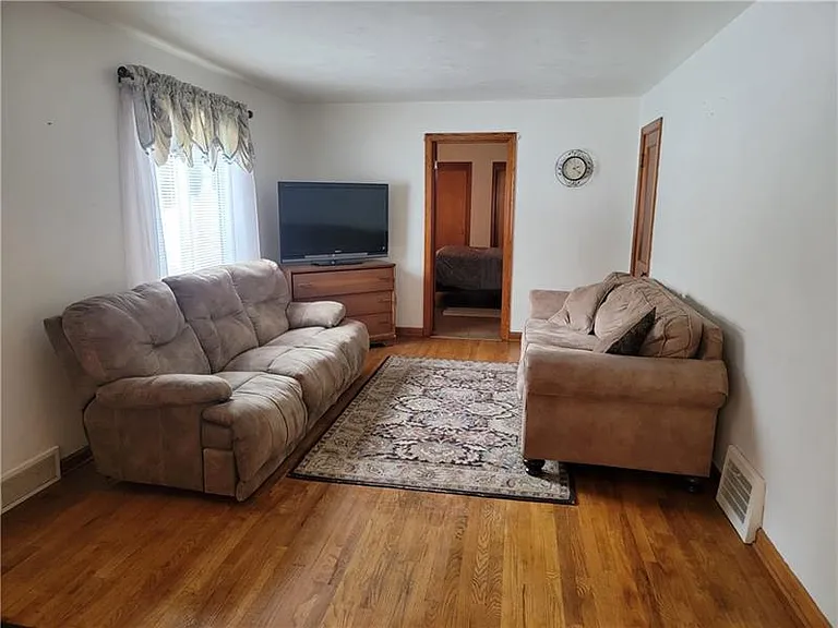 302 South Dr — Photo 8