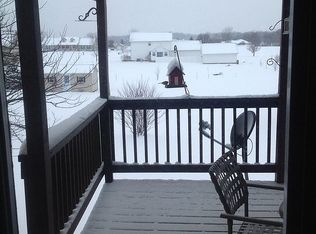 225 Maple Run Estates Dr, Springville, IN 47462