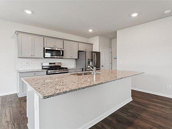 2nd image of 301 Sailors Way