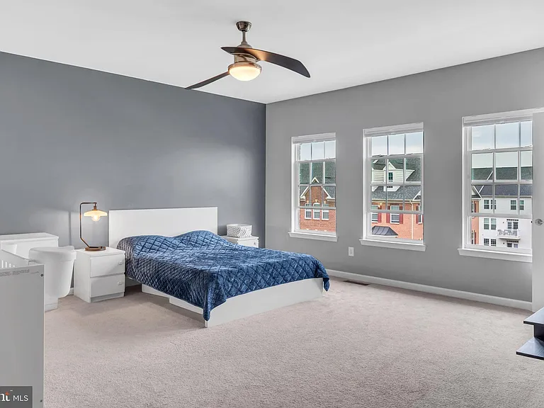 21600 Romans Dr — Photo 20