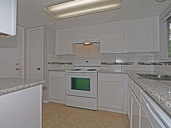 3rd image of 12665 Lake Conroe Hills Dr