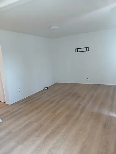 243 Rowe St #2 Photo 1