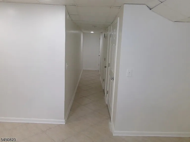 31 Victoria Dr — Photo 23