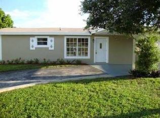 3540 Paddock Rd, Weston, FL 33331