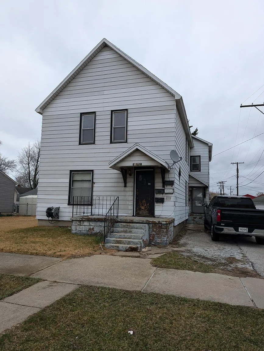 1808 Washington St photo 1