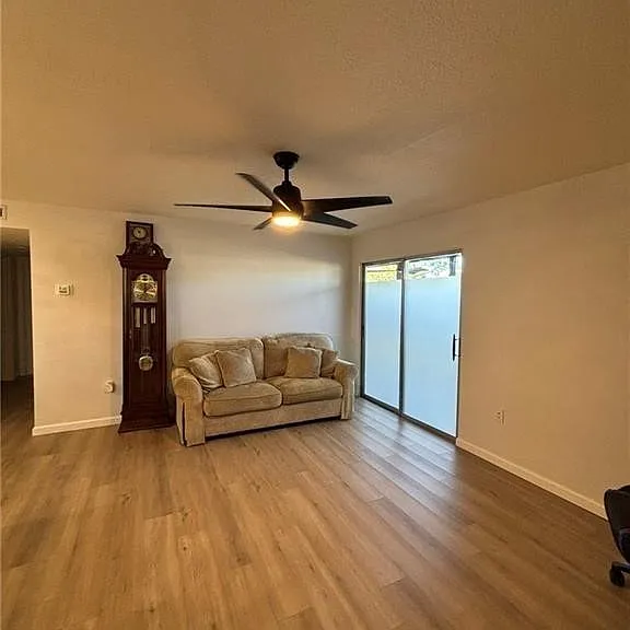 5713 Foxlake Dr #4 — Photo 3