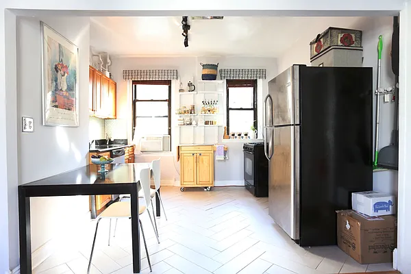 Sold by Keller Williams Realty Landmark II | media 9