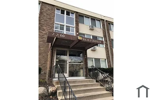 2200 Blaisdell Ave Photo 1