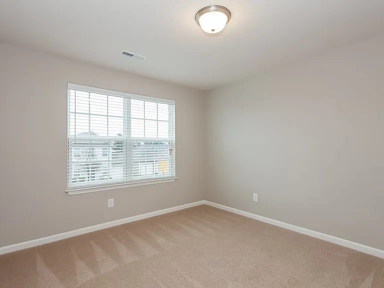 9009 Sharpes Cir — Photo 13