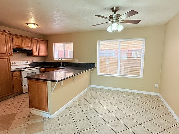 2nd image of 1611 Pentecost Way Unit 2