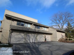 2367 Bay Woods Ct, Bay City, MI