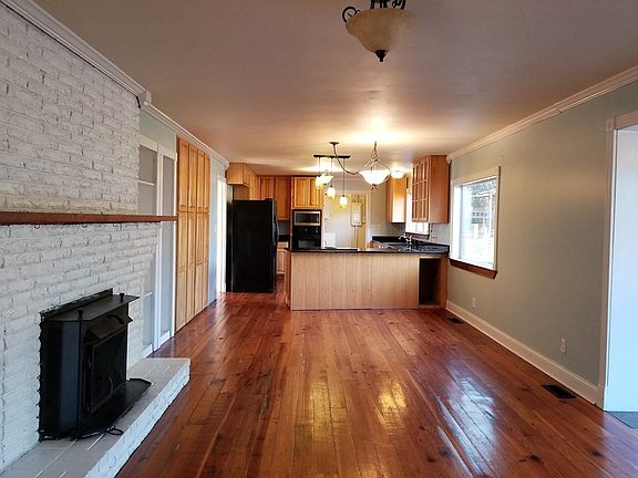3rd image of 5405 Wood Oak Dr