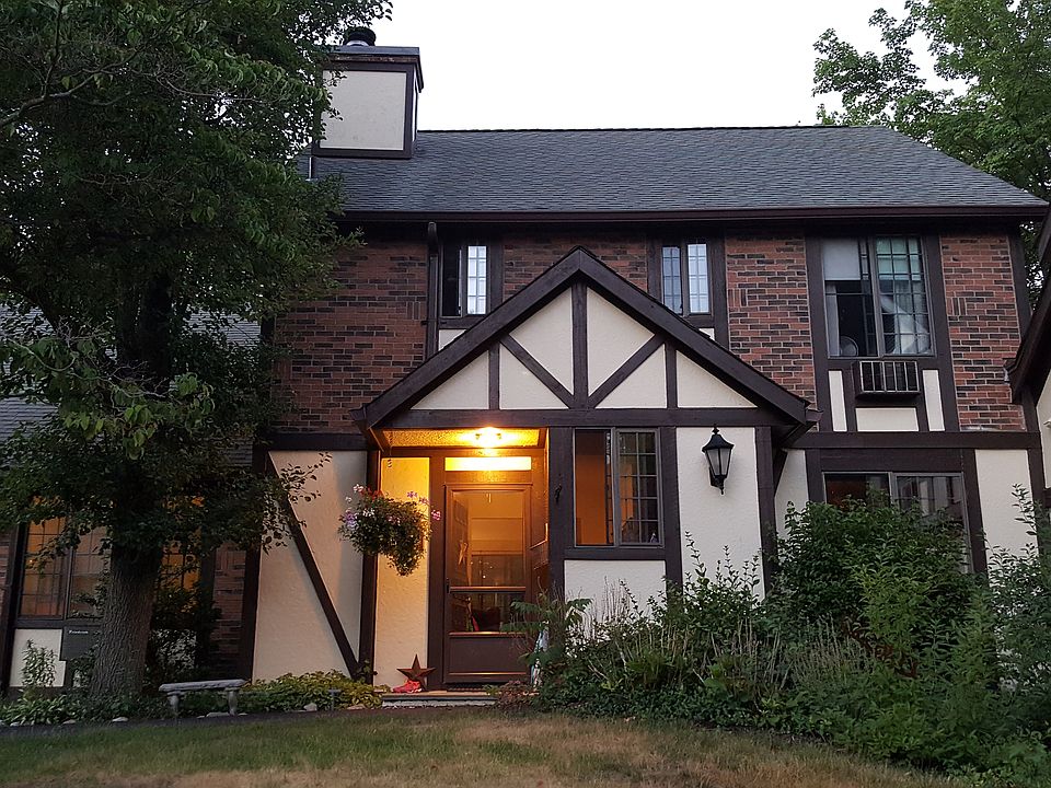 1st image of 24-4 Manville Ln