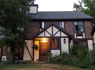 24-4 Manville Ln, Pleasantville, NY 10570