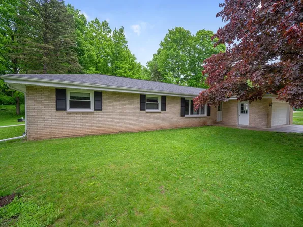 5800 Schneider COURT, West Bend, WI 53095