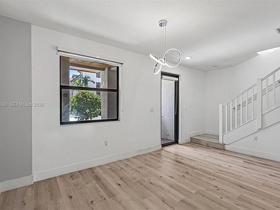 3rd image of 10455 NW 82nd St Unit 4