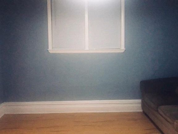 3rd image of 522 W 44th Pl Floor 2
