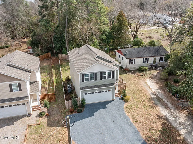 645 S Gaines St — Photo 45