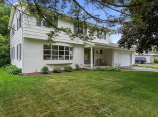 6430 N Elm Tree Rd, Glendale, WI 53217