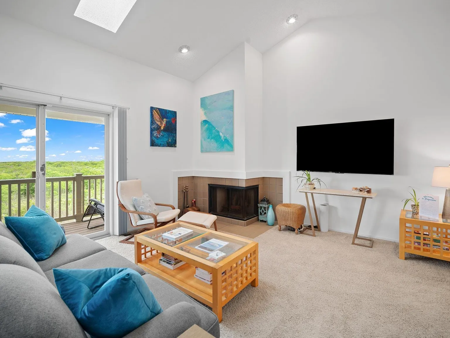 2 bed, 2.0 bath, $3,300 — Photo 2