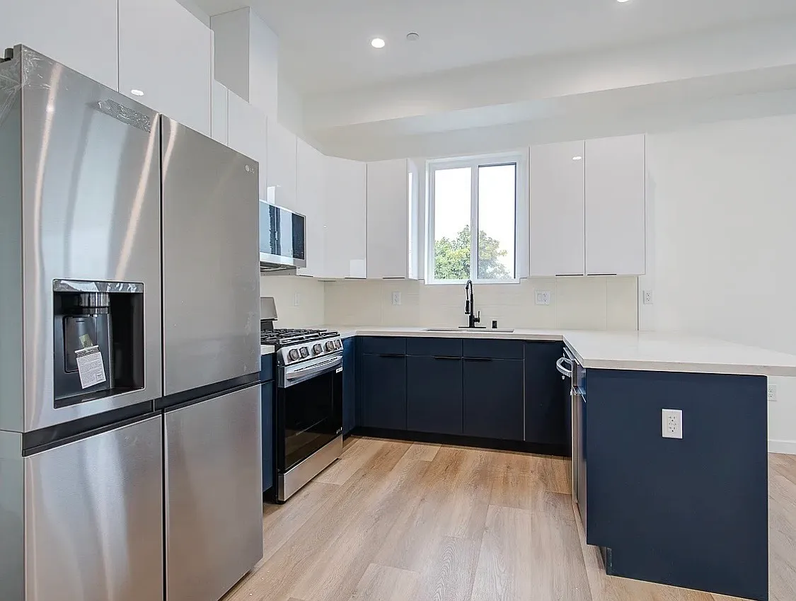 4 bed, 1475 sqft, $4,999 — Photo 1