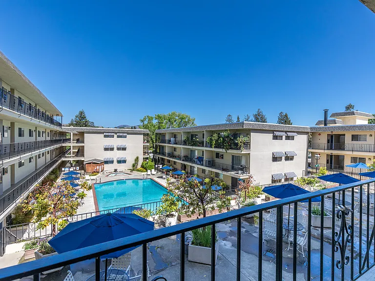 Quail Hill Apartments — Photo 18