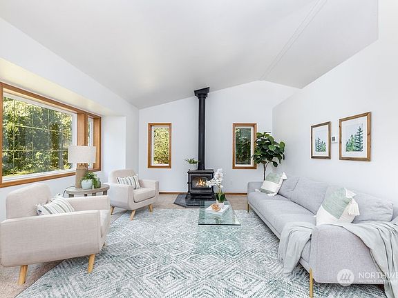 4th image of 46207 SE 131st Street
